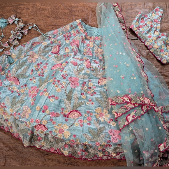 Beautiful Indian wedding embroidered floral | Pastel Blue color Lehenga choli - Picture 13 of 15